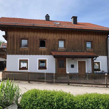 Monteurzimmer Am Teisenberg Neukirchen am Teisenberg Esterno foto
